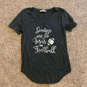 Size Medium Super soft graphic tee